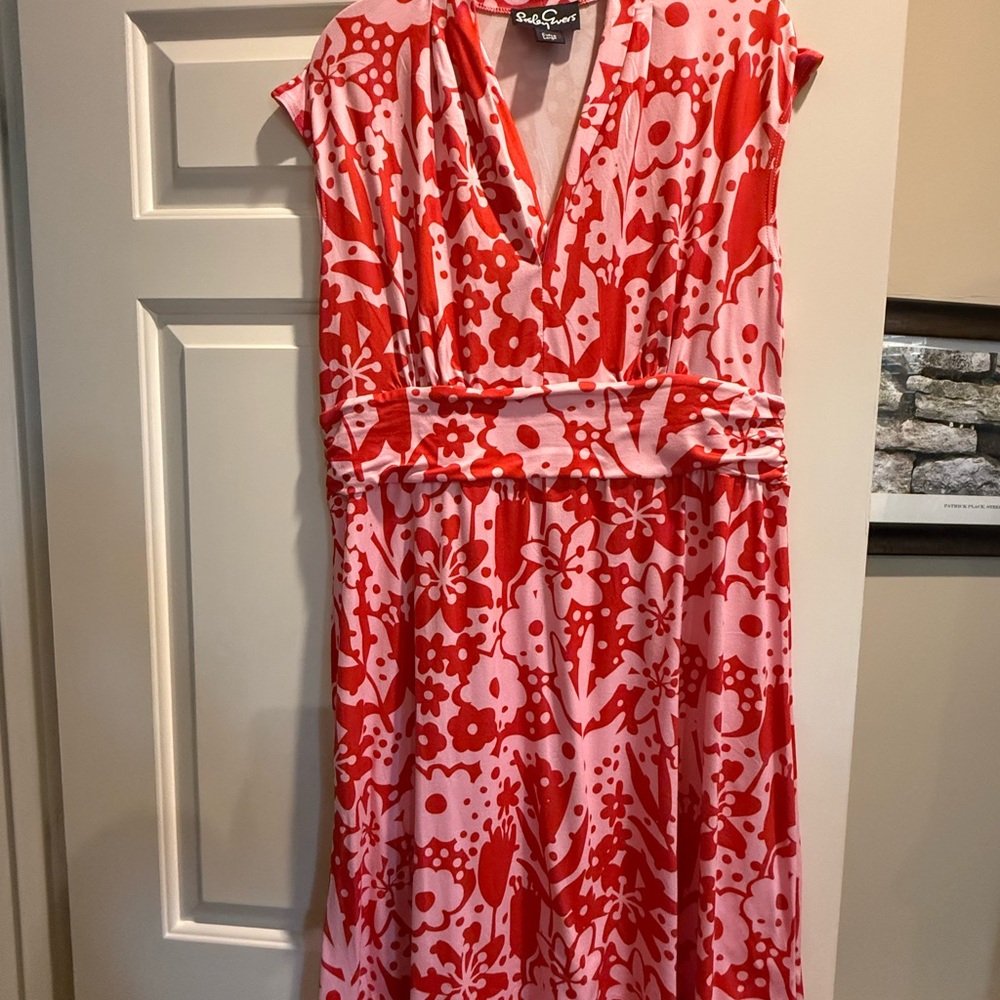 Red and White V-Neck Sleeveless Midi Sundress